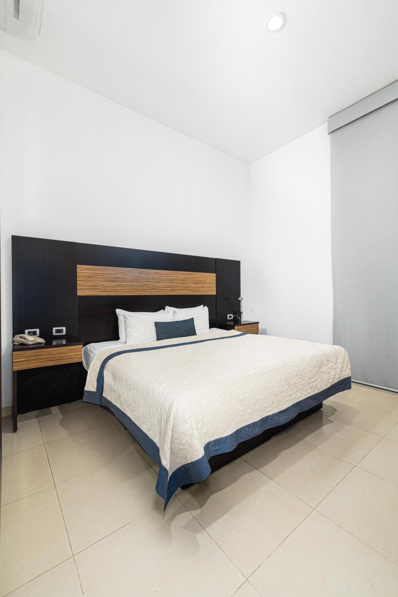 Hotel Mexico Plaza Silao Aeropuerto Zewnętrze zdjęcie