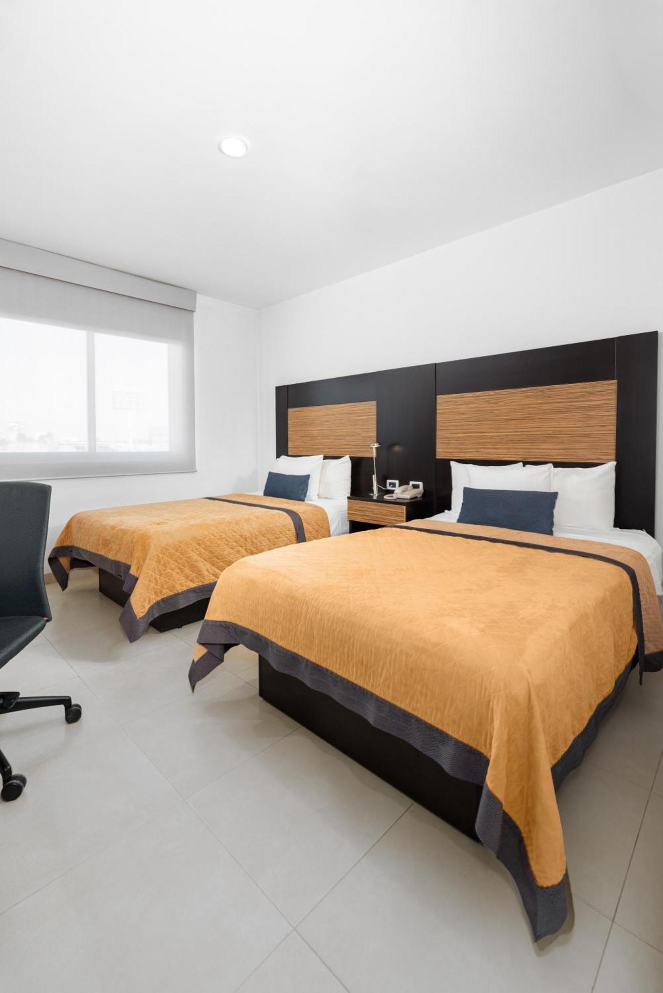 Hotel Mexico Plaza Silao Aeropuerto Zewnętrze zdjęcie